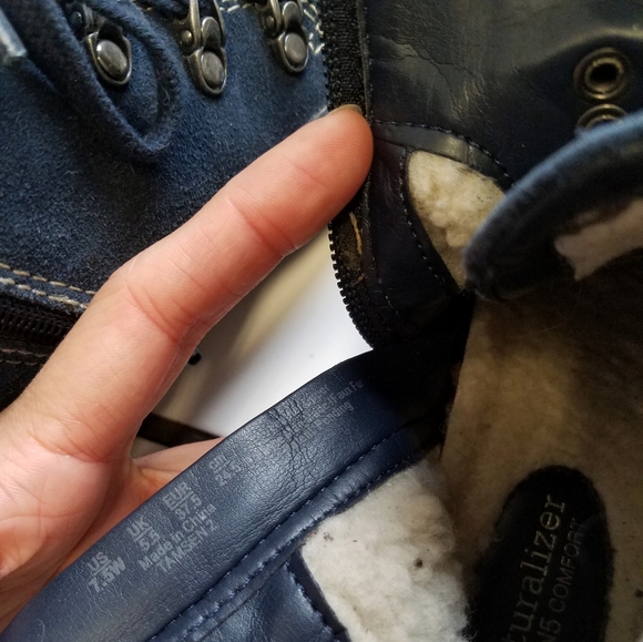 Blue Suede Combat Style Ankle Boots Naturalizer - Picture 6 of 10